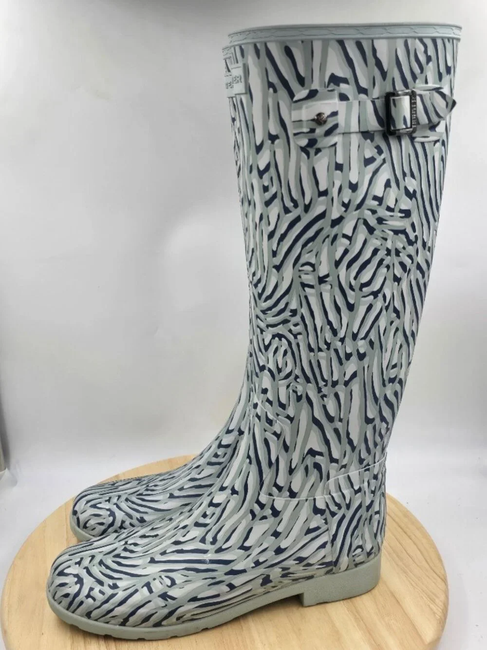 Hunter Tall Refined Coral Print Rain Boots Sea Spray Womens sz 10